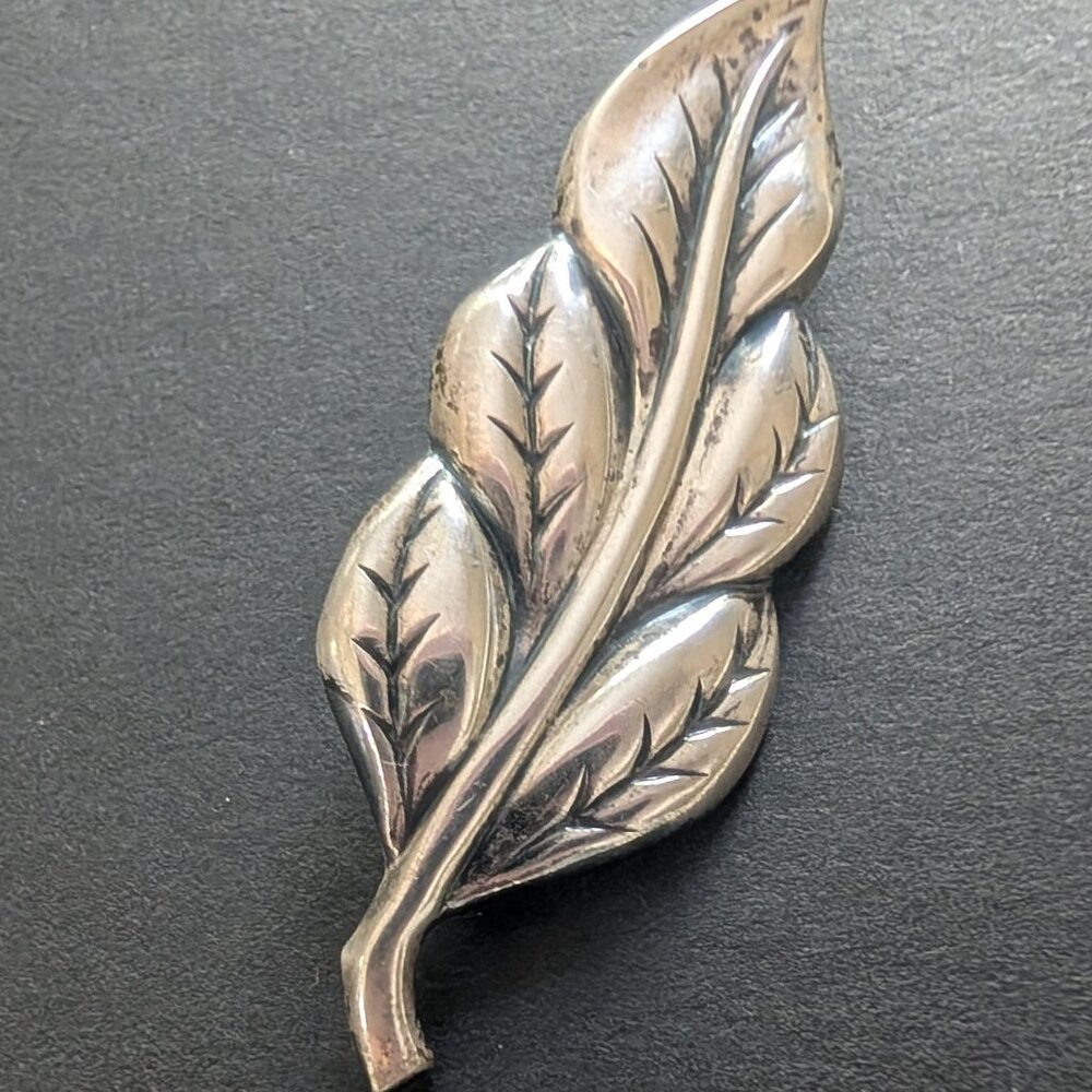 Sterling Silver etched leaf pin by JewelArt